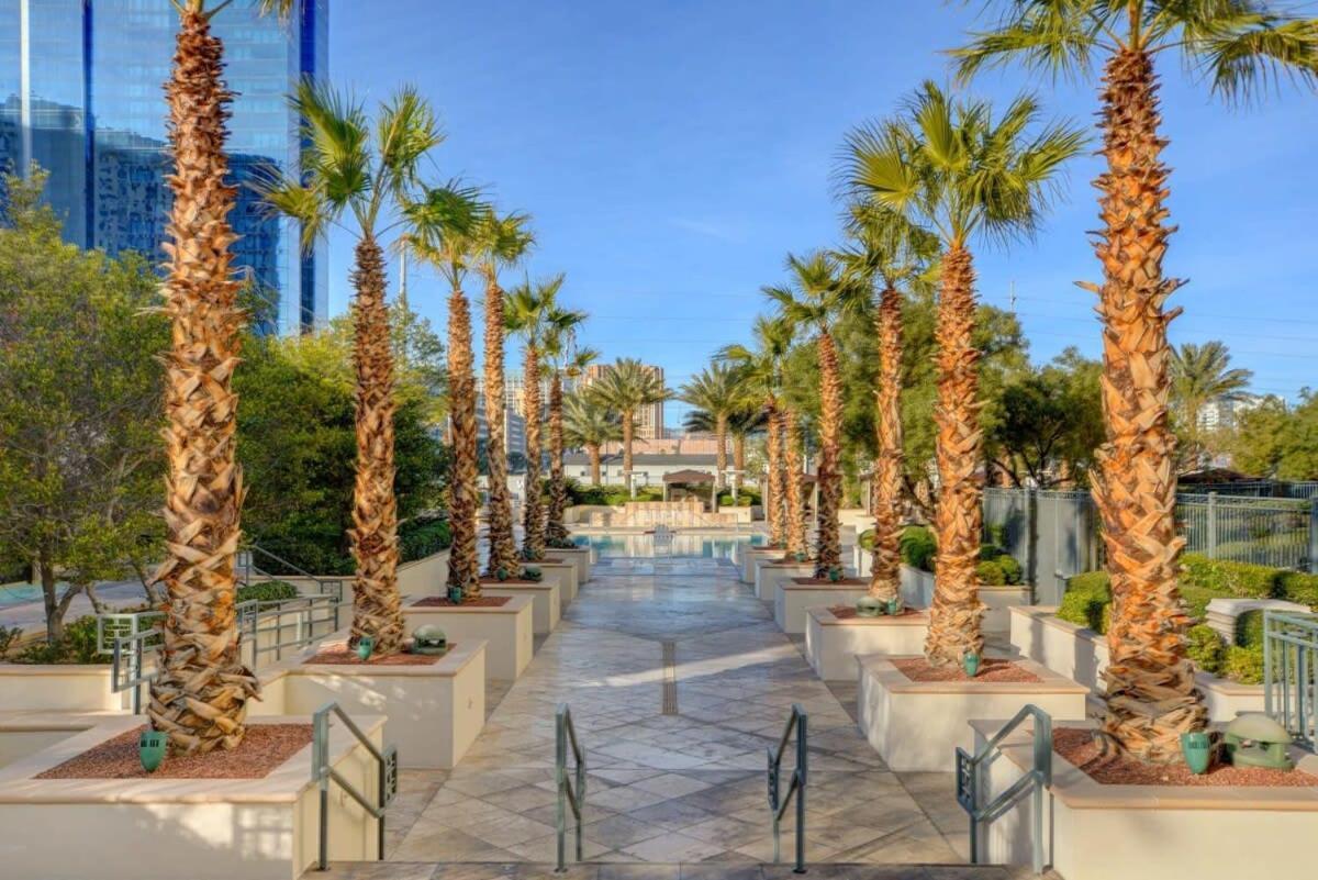 Mgm Signature-15-709 Strip View Jacuzzi Studio Лас Вегас Екстериор снимка